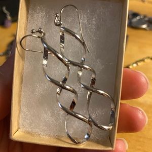 Double helix hypoallergenic earrings